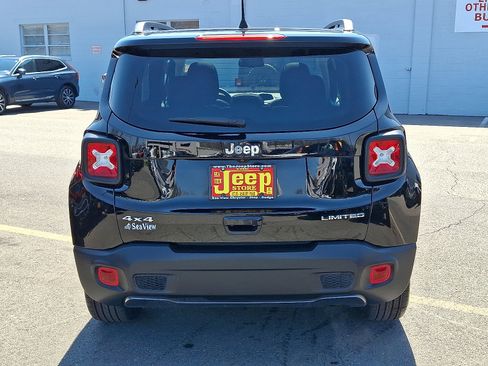 Certified 2022 Jeep Renegade Limited w/ Sun, Sound & Wheels Group image 5