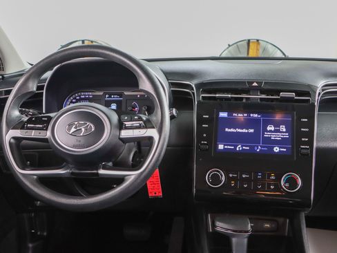 Used 2023 Hyundai Tucson SE FWD image 17