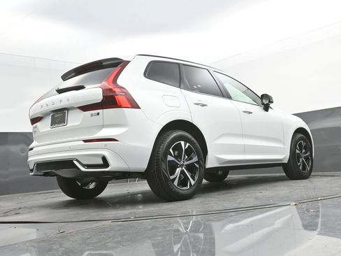 New 2026 Volvo XC60 B5 Core w/ Climate Package image 35