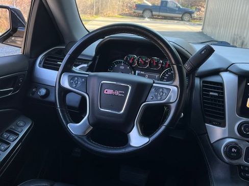 Used 2019 GMC Yukon SLE w/ Convenience Package image 16