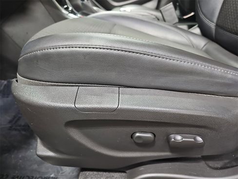 Used 2019 Buick Encore Preferred image 34