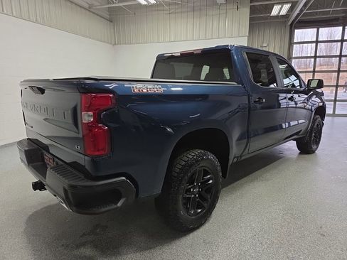 Used 2021 Chevrolet Silverado 1500 LT Trail Boss w/ Bed Protection Package image 7