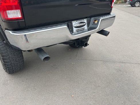 Used 2017 RAM 1500 ST w/ SXT Appearance Group image 5