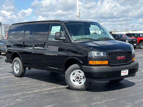 New 2026 GMC Savana 2500 w/ Driver Convenience Package image 2
