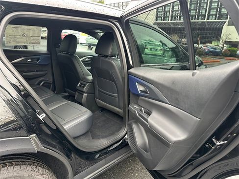 New 2026 Chevrolet Equinox EV LT image 13