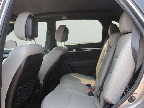 Used 2014 Kia Sorento SX AWD/4WD image 7