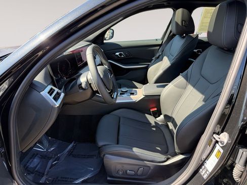 Certified 2025 BMW 330i xDrive Sedan w/ Premium Package image 9