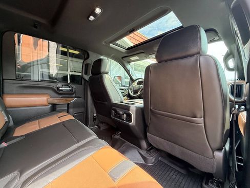 Used 2022 Chevrolet Silverado 2500 High Country w/ Z71 Off-Road Package AWD/4WD image 38