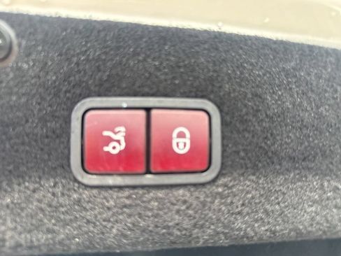 Used 2015 Mercedes-Benz S 550 4MATIC Sedan image 11