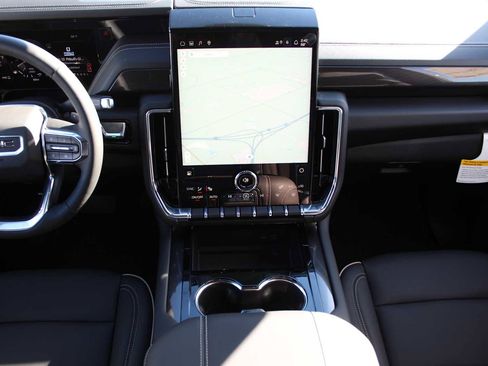 New 2026 GMC Yukon Elevation image 29