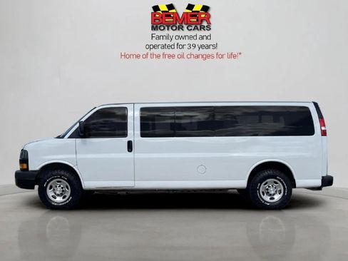 Used 2020 Chevrolet Express 3500 LS image 2