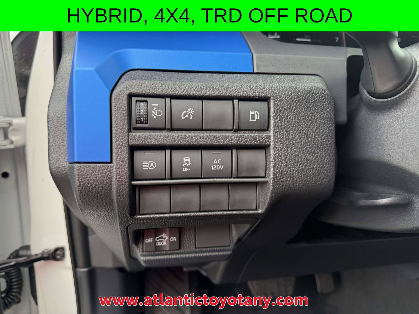 Used 2025 Toyota Tacoma TRD Off-Road AWD/4WD image 19