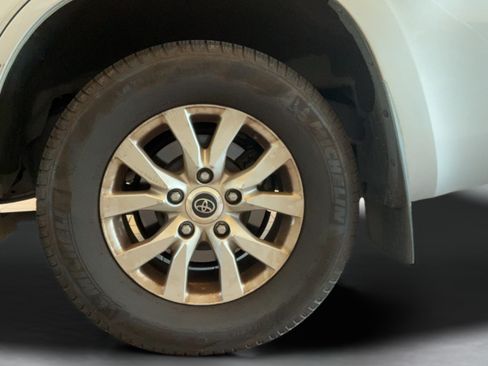 Used 2019 Toyota Land Cruiser AWD/4WD image 50