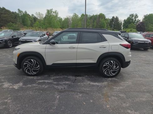 New 2026 Chevrolet TrailBlazer RS w/ Convenience Package FWD image 4
