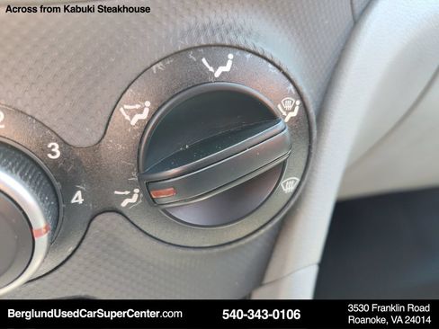 Used 2016 Hyundai Accent SE FWD image 33