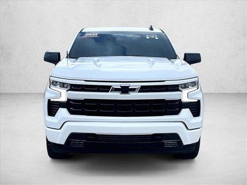 Used 2023 Chevrolet Silverado 1500 RST RWD image 3