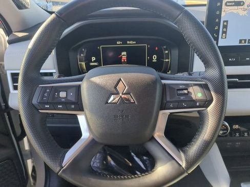 New 2026 Mitsubishi Outlander SE FWD image 35