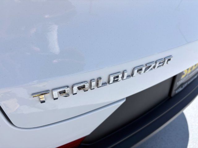 Used 2026 Chevrolet TrailBlazer LS w/ LS Convenience Package FWD image 25