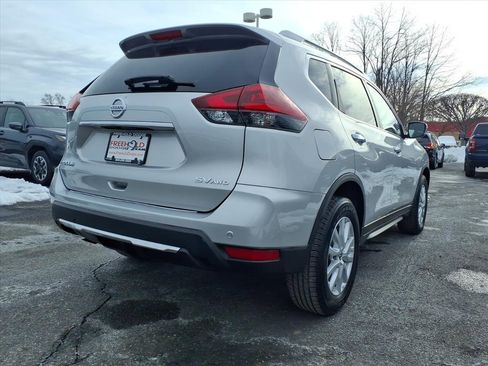 Used 2020 Nissan Rogue SV image 18