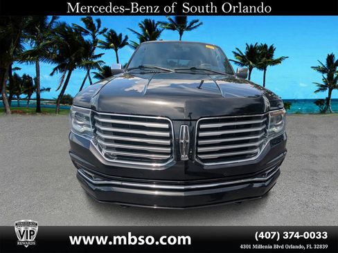 Used 2017 Lincoln Navigator Reserve RWD image 19