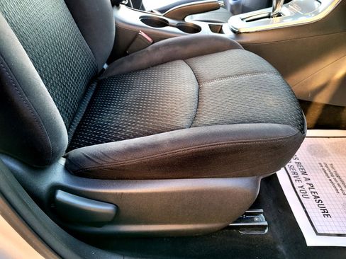 Used 2014 Nissan Sentra SR image 25