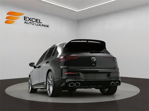Used 2024 Volkswagen Golf R image 42