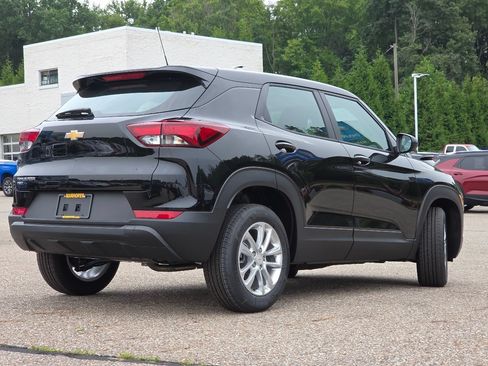 New 2026 Chevrolet TrailBlazer LS AWD/4WD image 16