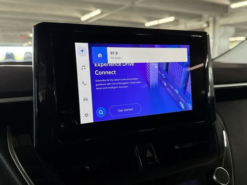 Used 2025 Toyota Corolla LE FWD image 17