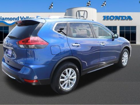 Used 2020 Nissan Rogue SV FWD image 6