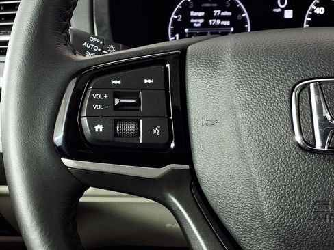 Used 2025 Honda Odyssey EX-L image 20