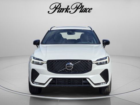 New 2026 Volvo XC60 B5 Core AWD/4WD image 9