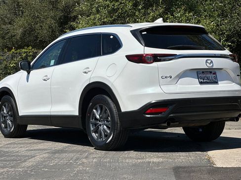 Used 2021 MAZDA CX-9 Touring w/ Touring Premium Package FWD image 6