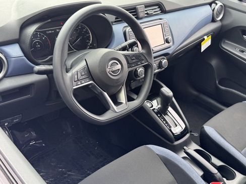 New 2025 Nissan Versa SV w/ Trunk Package image 21