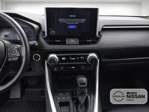 Used 2023 Toyota RAV4 XLE image 12
