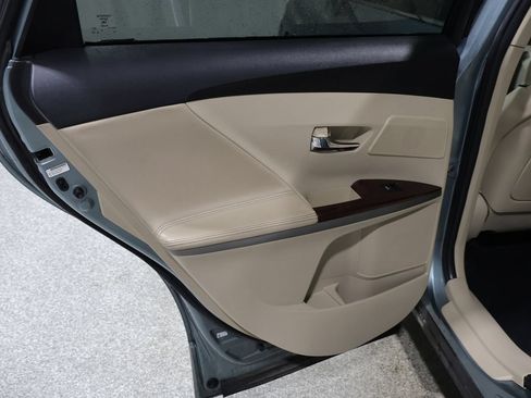 Used 2009 Toyota Venza FWD image 19