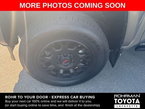 Used 2025 Toyota Tacoma Limited image 5
