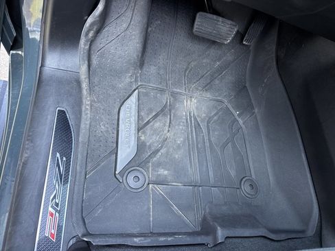 Used 2025 Chevrolet Silverado 2500 ZR2 w/ Technology Package image 28