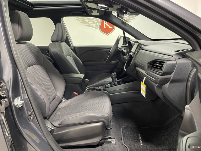 Used 2025 Subaru Forester Premium AWD/4WD image 23