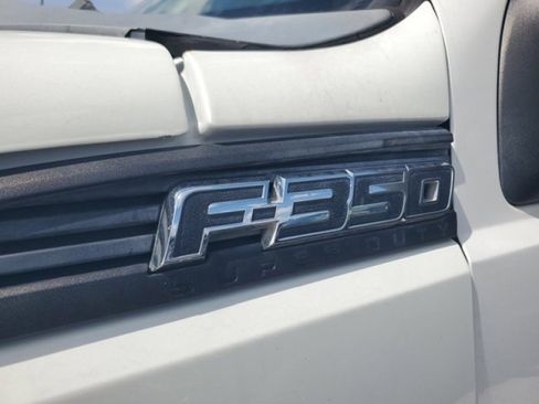 Used 2005 Ford F350 XL AWD/4WD image 5
