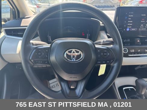 Used 2026 Toyota Corolla LE FWD image 27