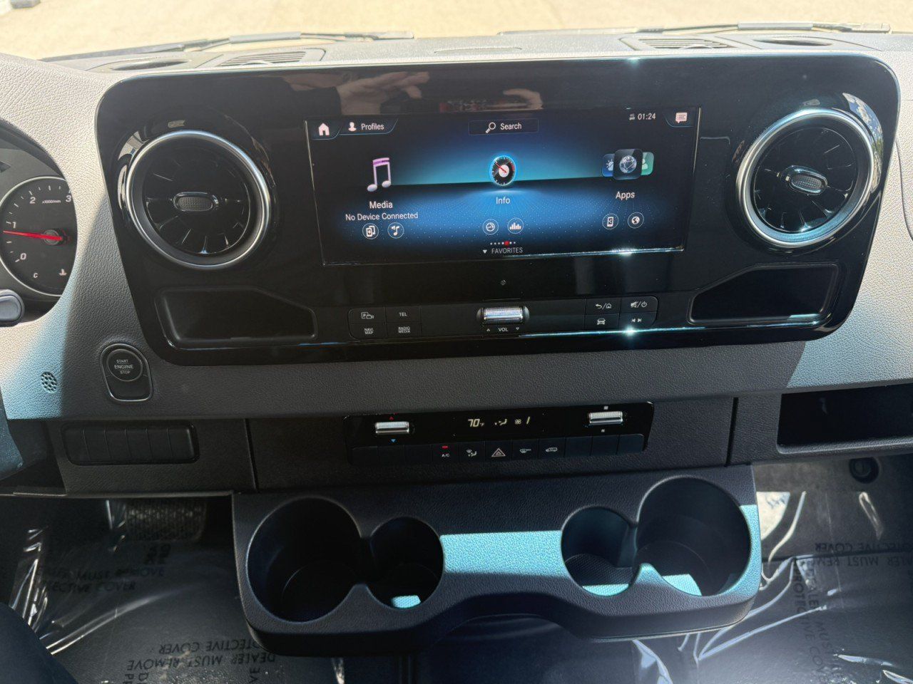 Used 2024 Mercedes-Benz Sprinter 2500 image 20