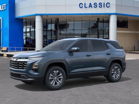 New 2026 Chevrolet Equinox LT w/ Convenience Package II FWD image 2