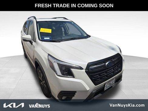 Used 2023 Subaru Forester Limited AWD/4WD image 2