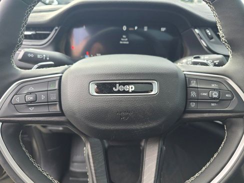 New 2026 Jeep Grand Cherokee Altitude AWD/4WD image 30
