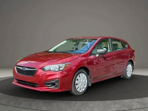 Used 2019 Subaru Impreza 2.0i image 1
