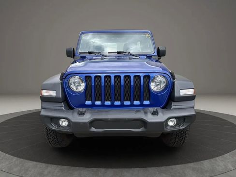 Used 2018 Jeep Wrangler Unlimited Sport S AWD/4WD image 2