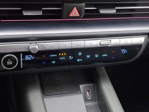 Used 2024 Hyundai Ioniq 6 SEL image 15