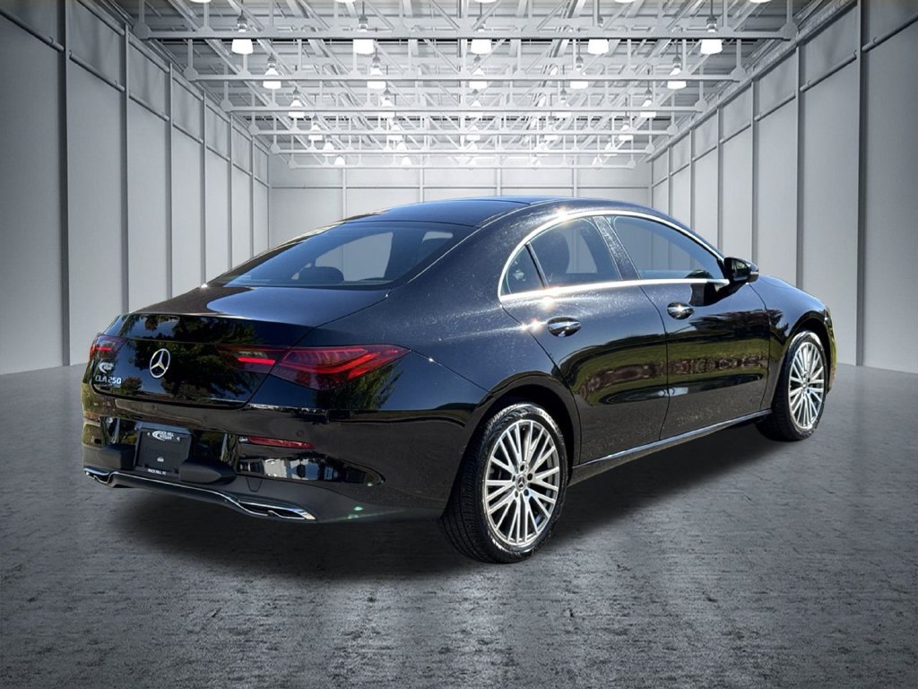 Used 2025 Mercedes-Benz CLA 250 image 9