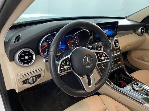 Used 2019 Mercedes-Benz C 300 4MATIC Sedan w/ Premium Package image 4