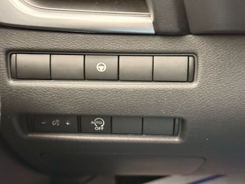 Certified 2023 Nissan Rogue SV image 31